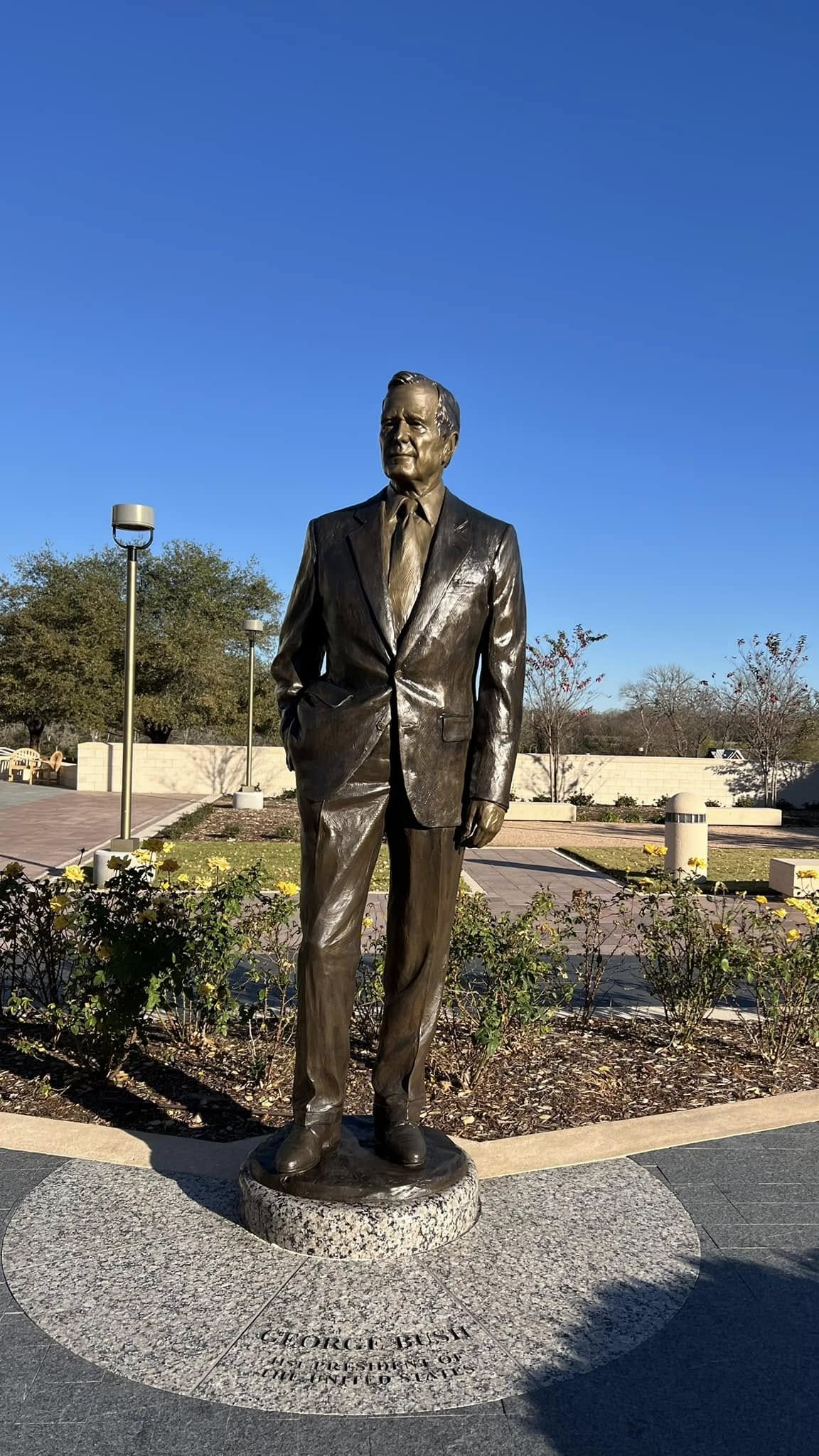 Statue of George H. W. Bush at his presidential library